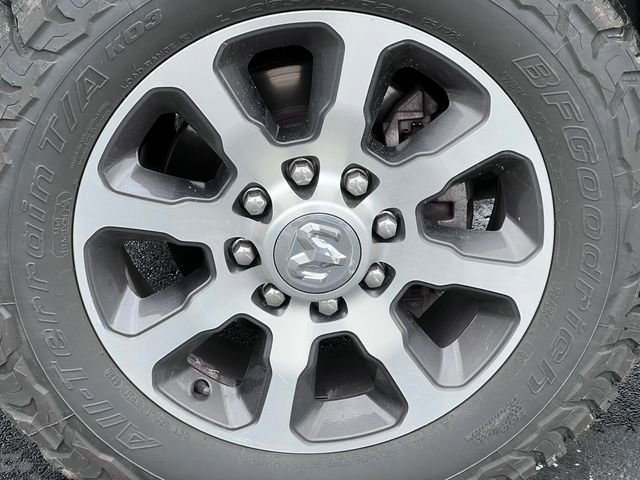 Used 2024 RAM 3500 Limited AWD/4WD image 6