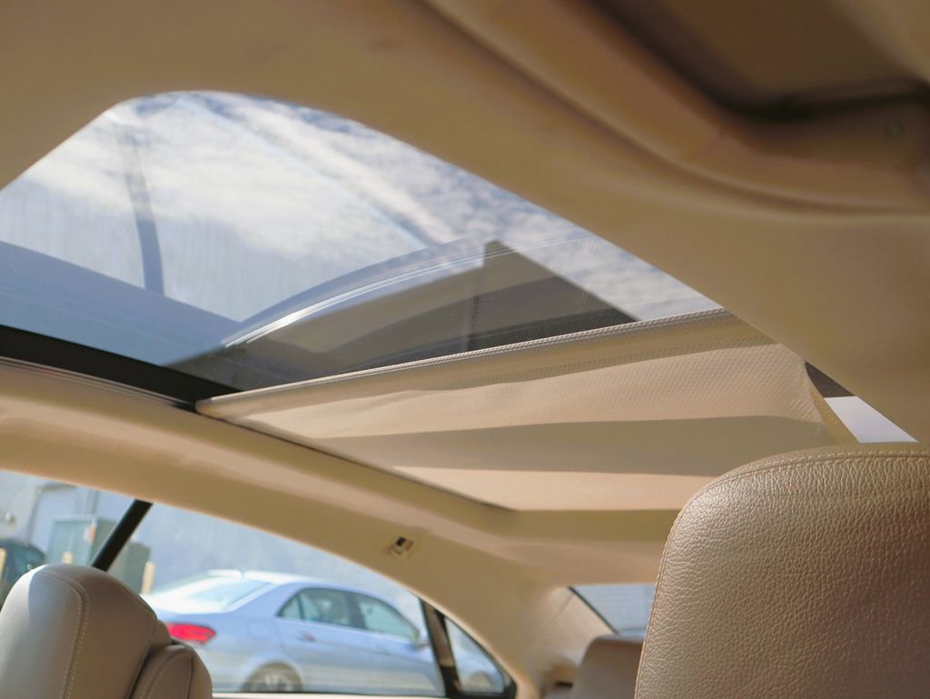 Used 2010 Mercedes-Benz E 350 Coupe image 15