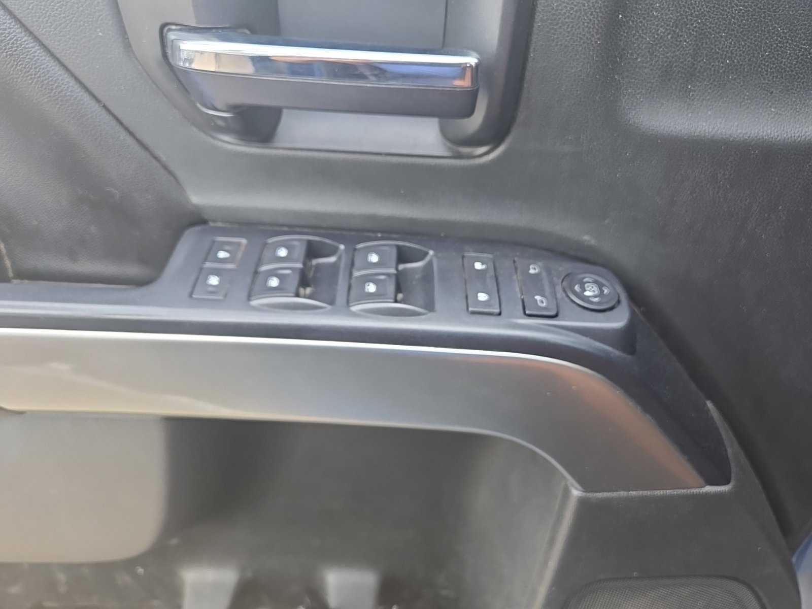 Used 2015 Chevrolet Silverado 1500 LT w/ Texas Edition, 1LT Trim RWD image 17