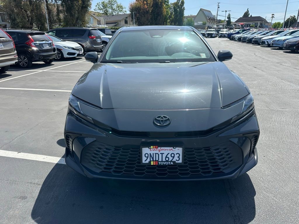 Used 2025 Toyota Camry Hybrid FWD image 5