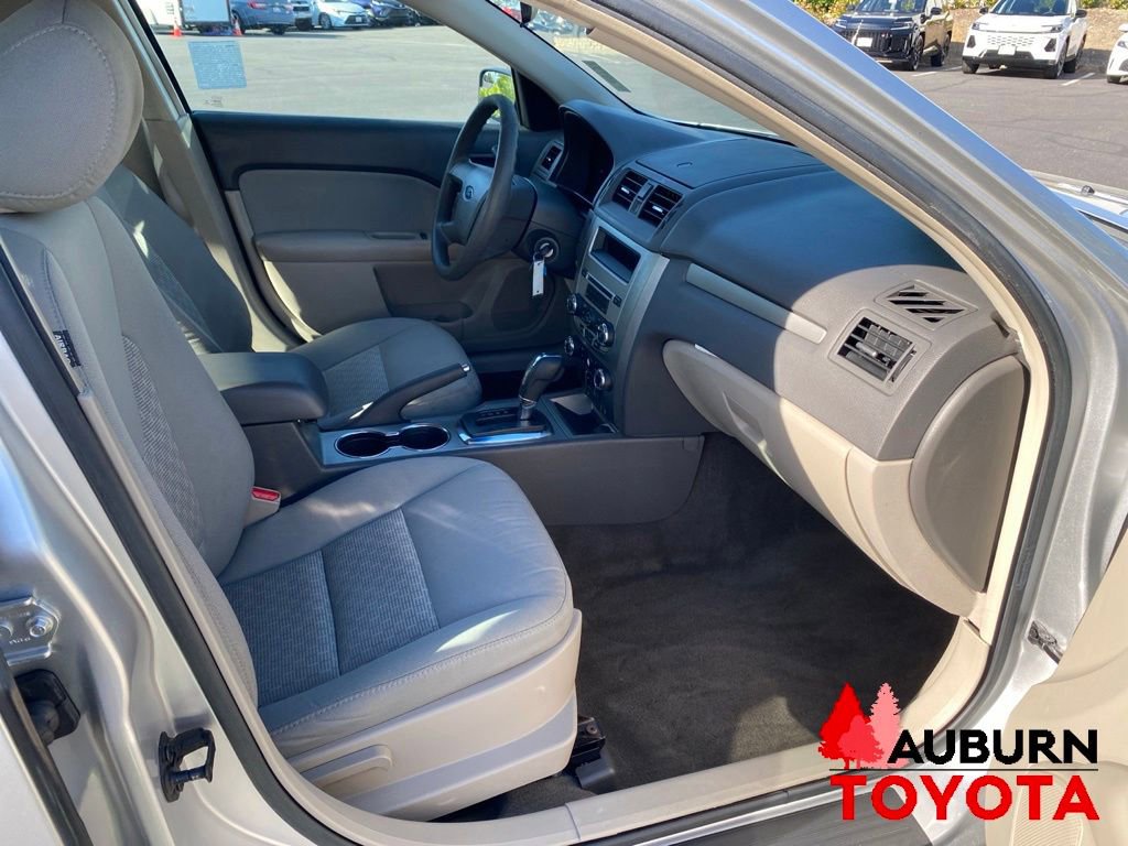 Used 2012 Ford Fusion S FWD image 5