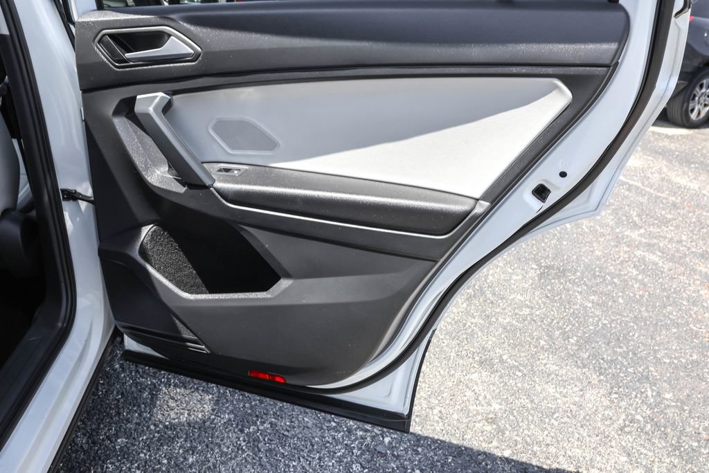 Used 2019 Volkswagen Tiguan SE FWD image 31
