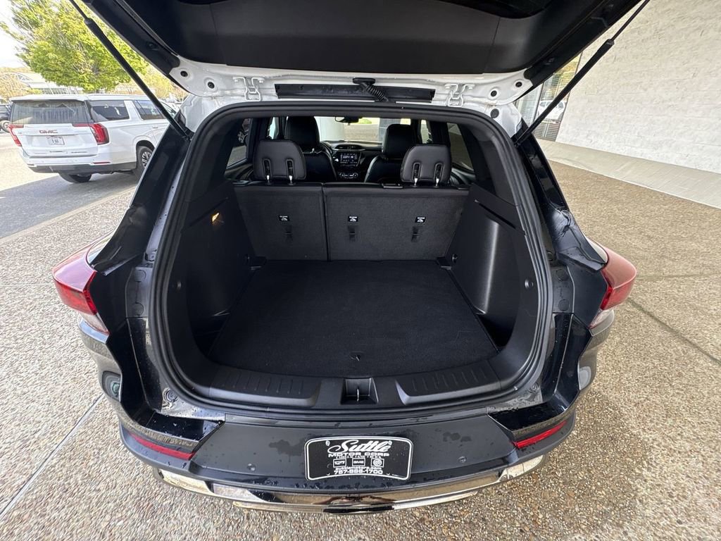 Certified 2021 Chevrolet TrailBlazer ACTIV w/ Technology Package AWD/4WD image 25