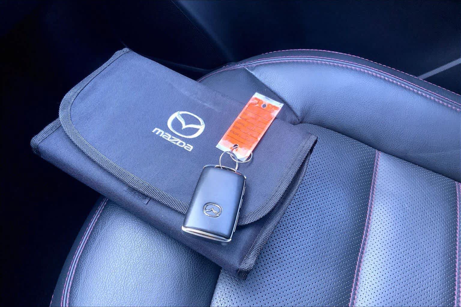 Certified 2025 MAZDA CX-5 Carbon Edition AWD/4WD image 15