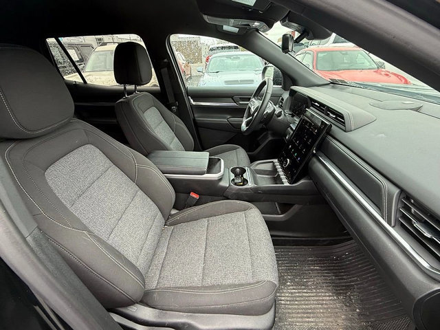 Used 2026 GMC Terrain Elevation w/ Technology Package II AWD/4WD image 21