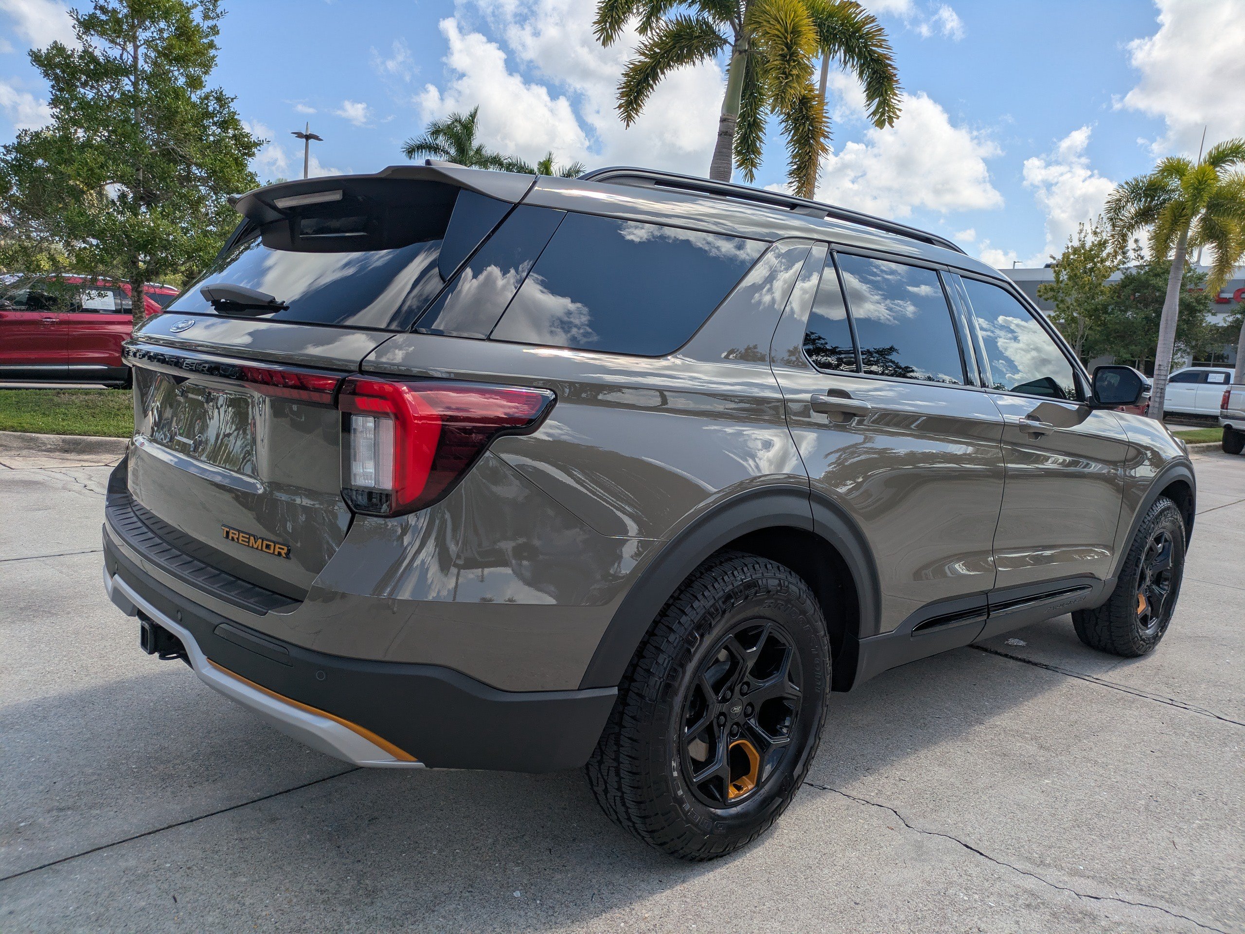 Certified 2026 Ford Explorer Tremor w/ Tremor Ultimate Package AWD/4WD image 4