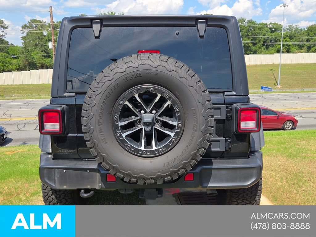 Used 2024 Jeep Wrangler Unlimited Sport AWD/4WD image 5