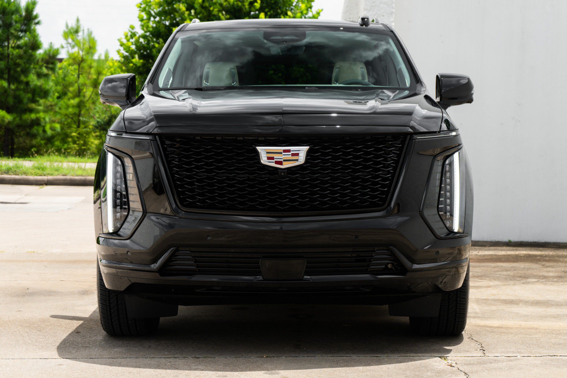 Used 2026 Cadillac Escalade Platinum Sport w/ LPO, Floor Liner Package AWD/4WD image 15