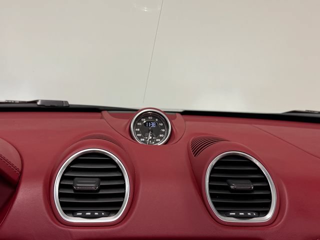 Certified 2022 Porsche 718 Boxster Spyder RWD image 24