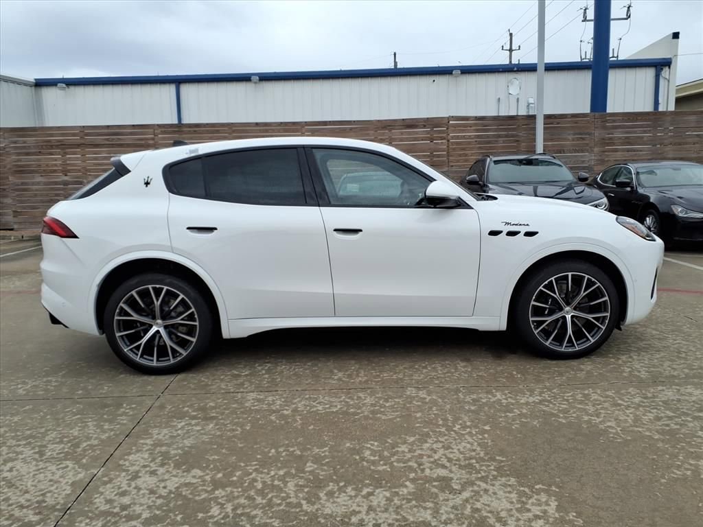 New 2026 Maserati Grecale Modena image 5