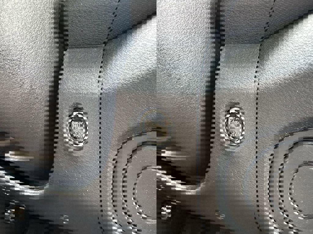 Used 2023 Nissan Frontier Pro-X w/ Pro-X Premium Package image 29