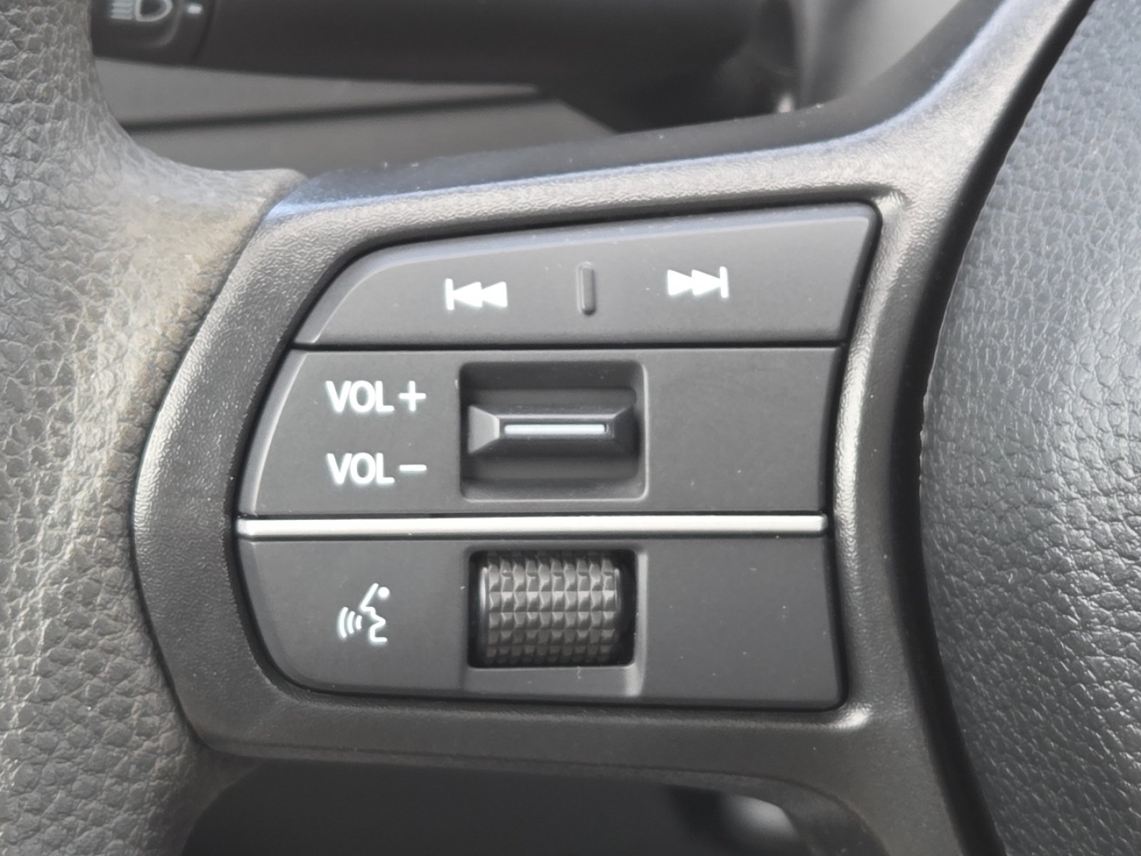 Used 2025 Honda Accord SE image 32