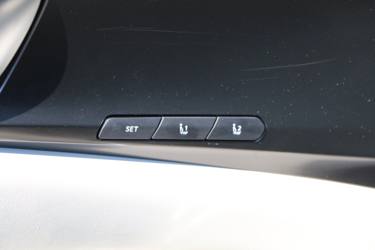 Used 2025 Kia Carnival SX Prestige FWD image 18
