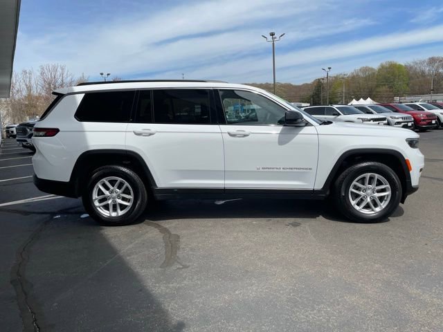 Used 2025 Jeep Grand Cherokee L Laredo AWD/4WD image 4