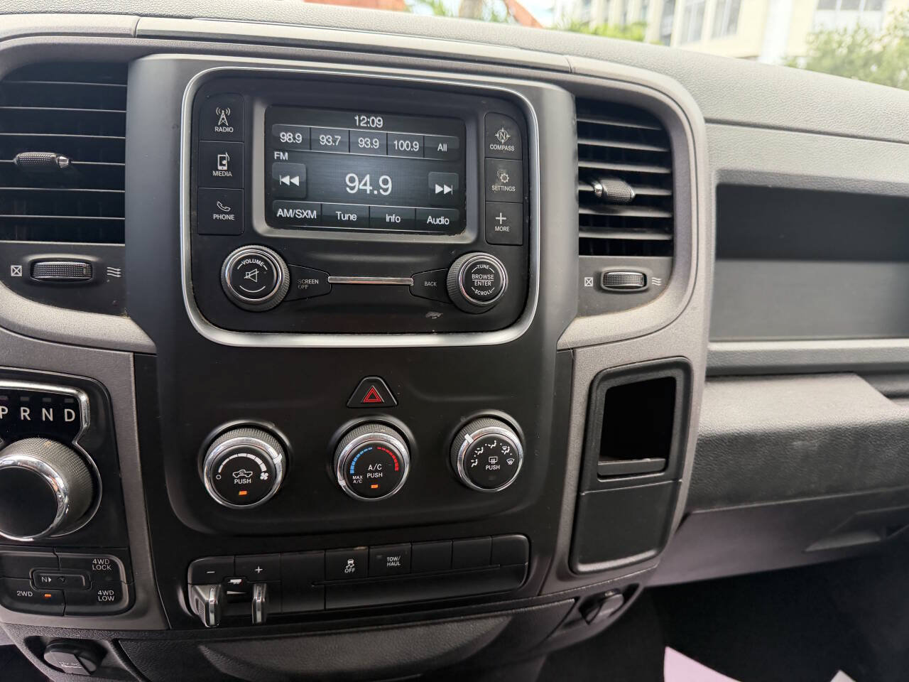 Used 2019 RAM 1500 Express w/ Express Value Package AWD/4WD image 17