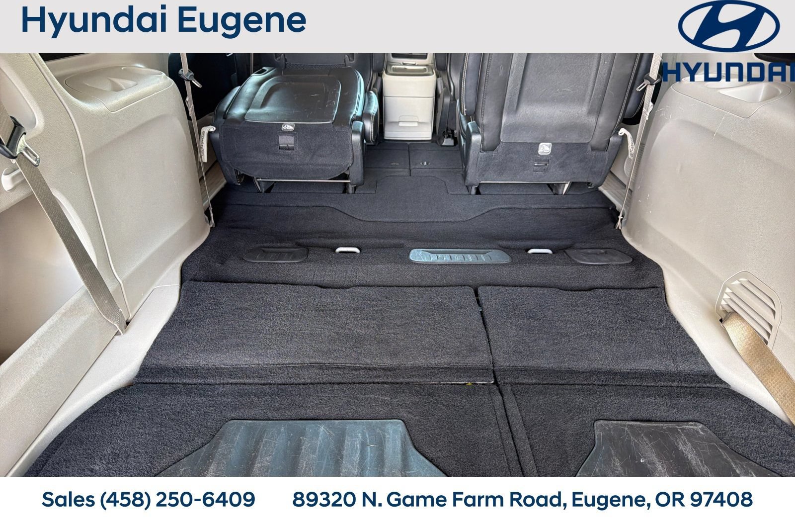 Used 2023 Chrysler Pacifica Touring-L FWD image 19
