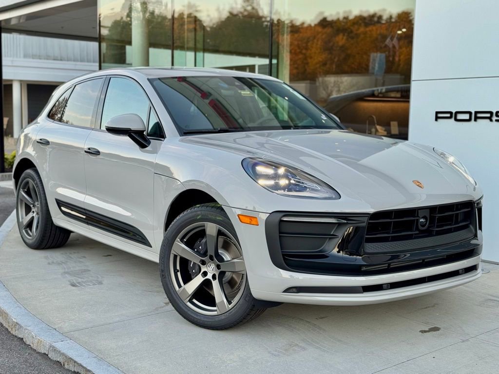 New 2026 Porsche Macan image 36