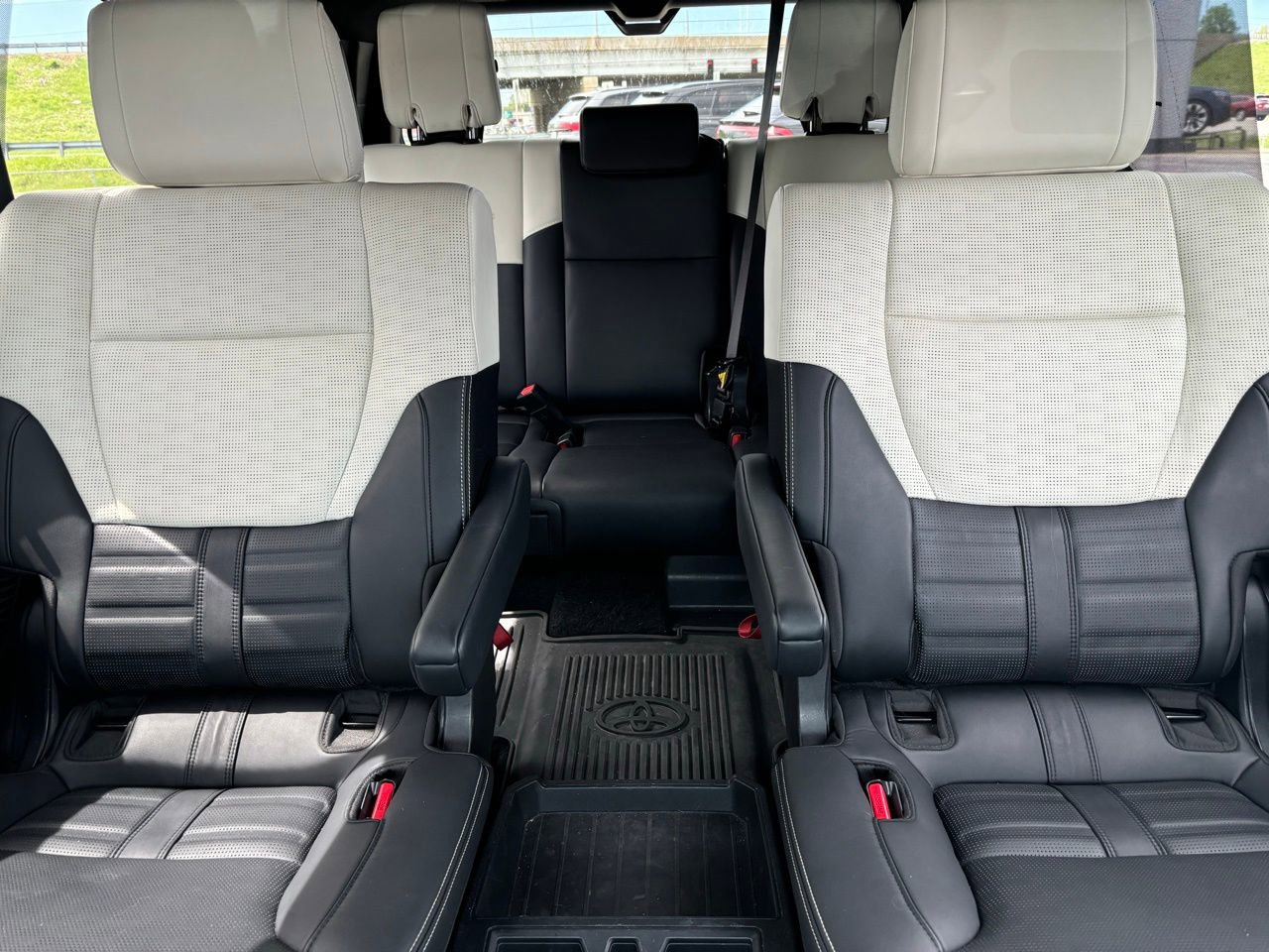 Used 2024 Toyota Sequoia Capstone AWD/4WD image 14