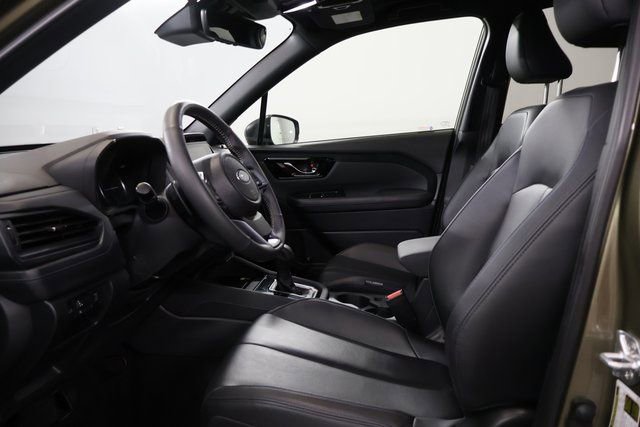 Used 2025 Subaru Forester Limited w/ Popular Package #1 AWD/4WD image 12