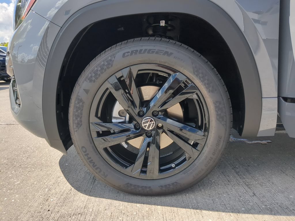 New 2026 Volkswagen Atlas Cross Sport SEL R-Line AWD/4WD image 34