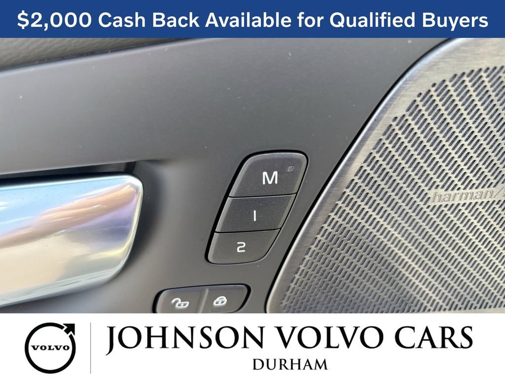 New 2026 Volvo XC60 T8 Ultra w/ Climate Package AWD/4WD image 15