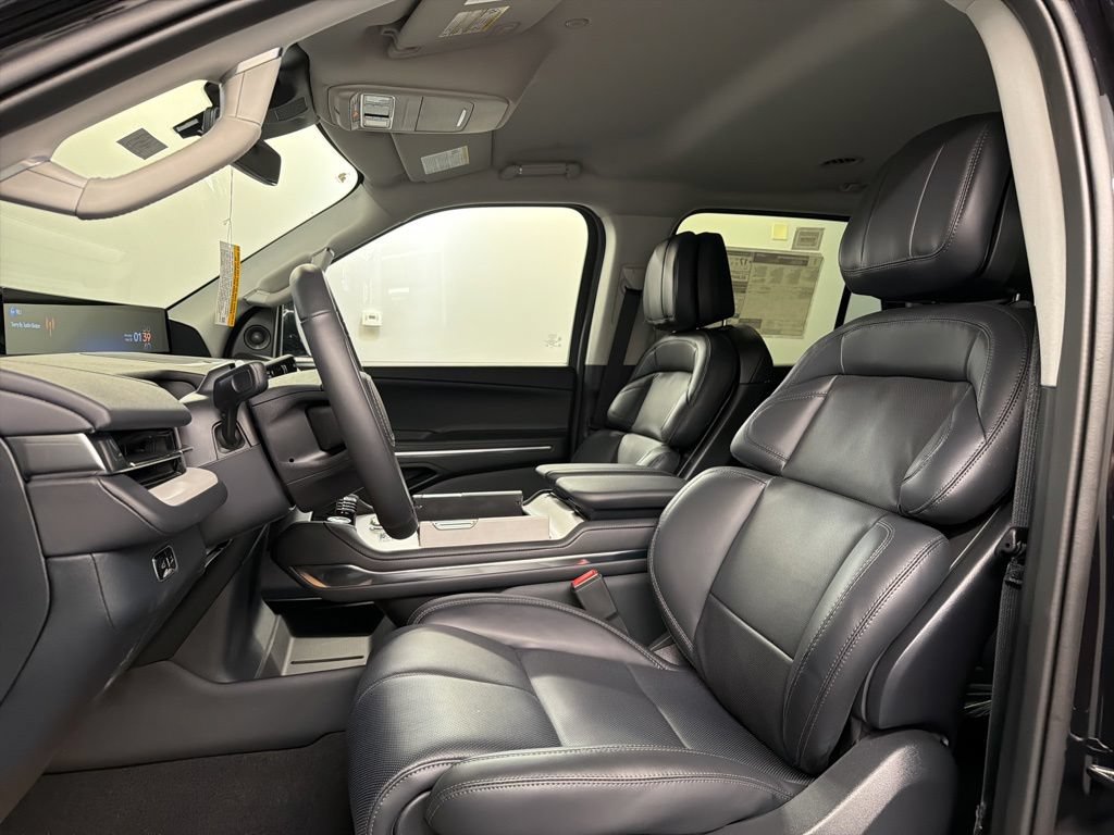 New 2026 Lincoln Navigator Premiere AWD/4WD image 28