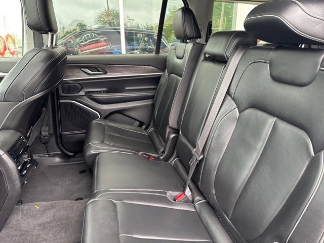 Used 2022 Jeep Grand Cherokee L Limited image 12