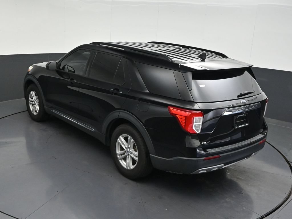 Used 2021 Ford Explorer XLT w/ Equipment Group 202A RWD image 16
