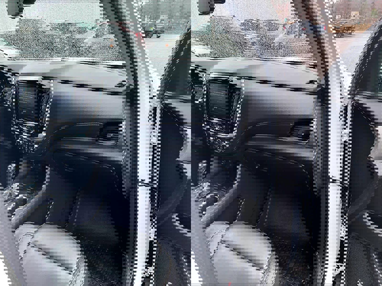 Used 2020 Chevrolet Traverse LT w/ LT Premium Package image 13