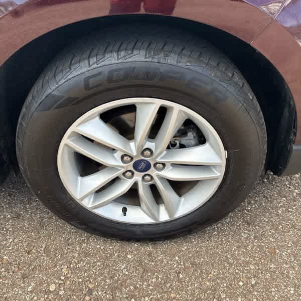 Used 2018 Ford Edge SEL w/ Equipment Group 201A FWD image 25