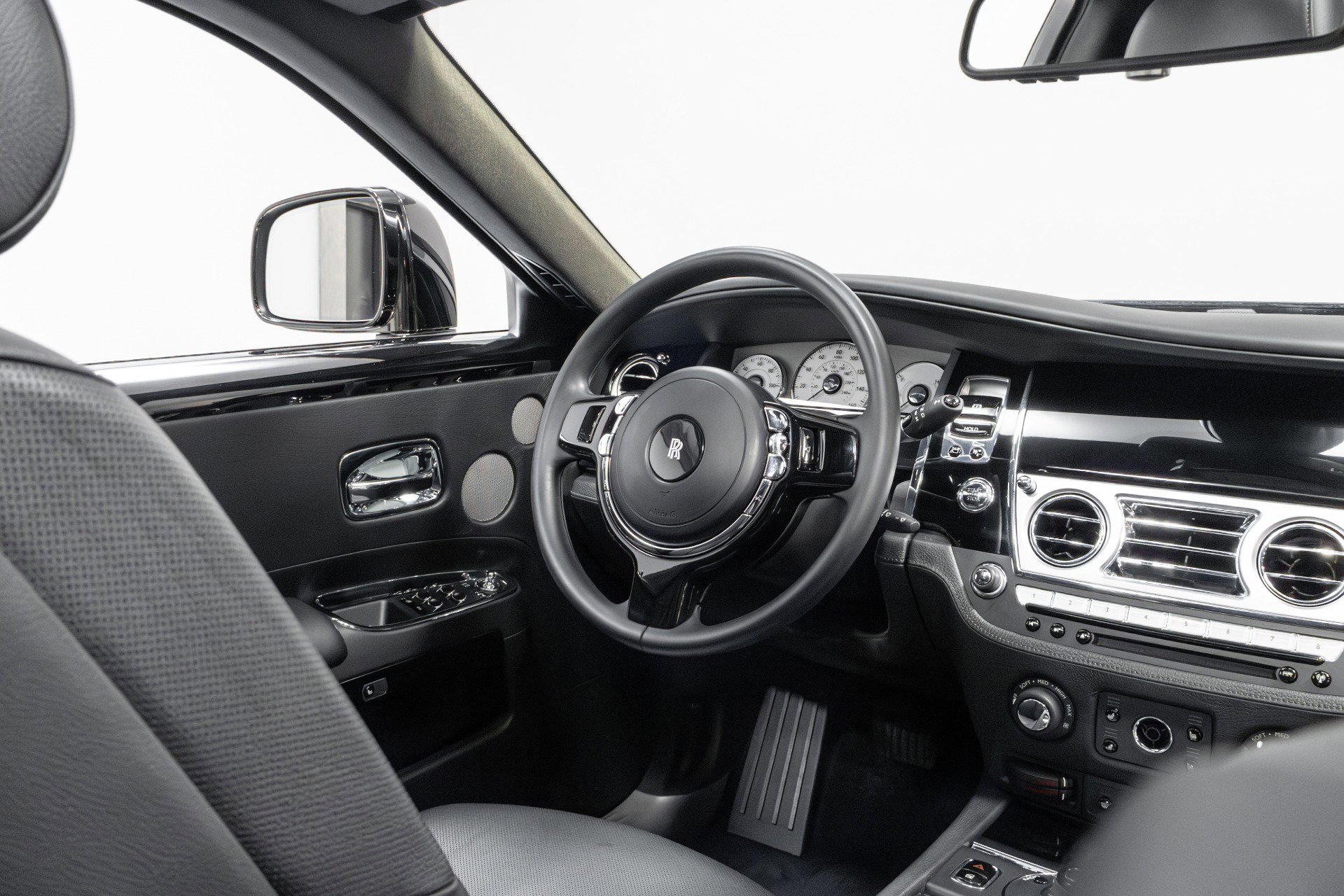 Used 2011 Rolls-Royce Ghost image 64