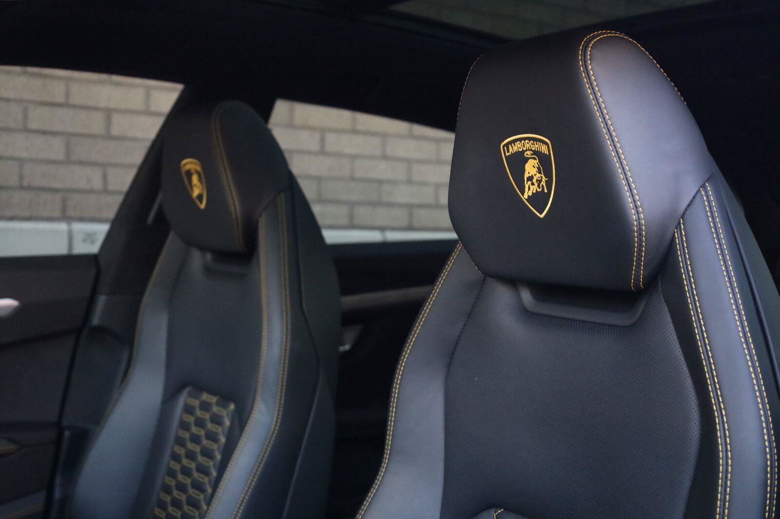Used 2021 Lamborghini Urus AWD/4WD image 27