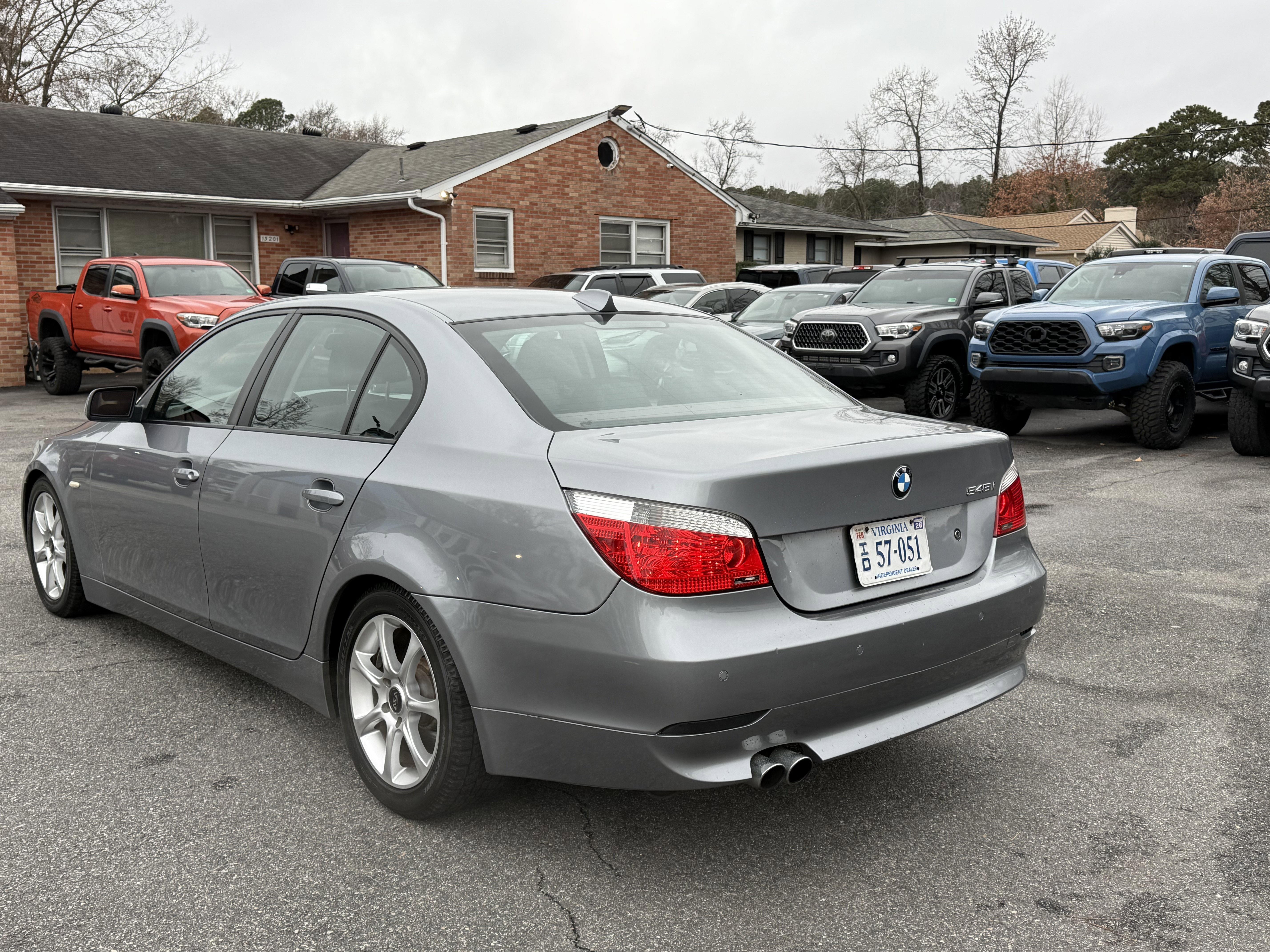 Used 2004 BMW 545i Sedan image 8