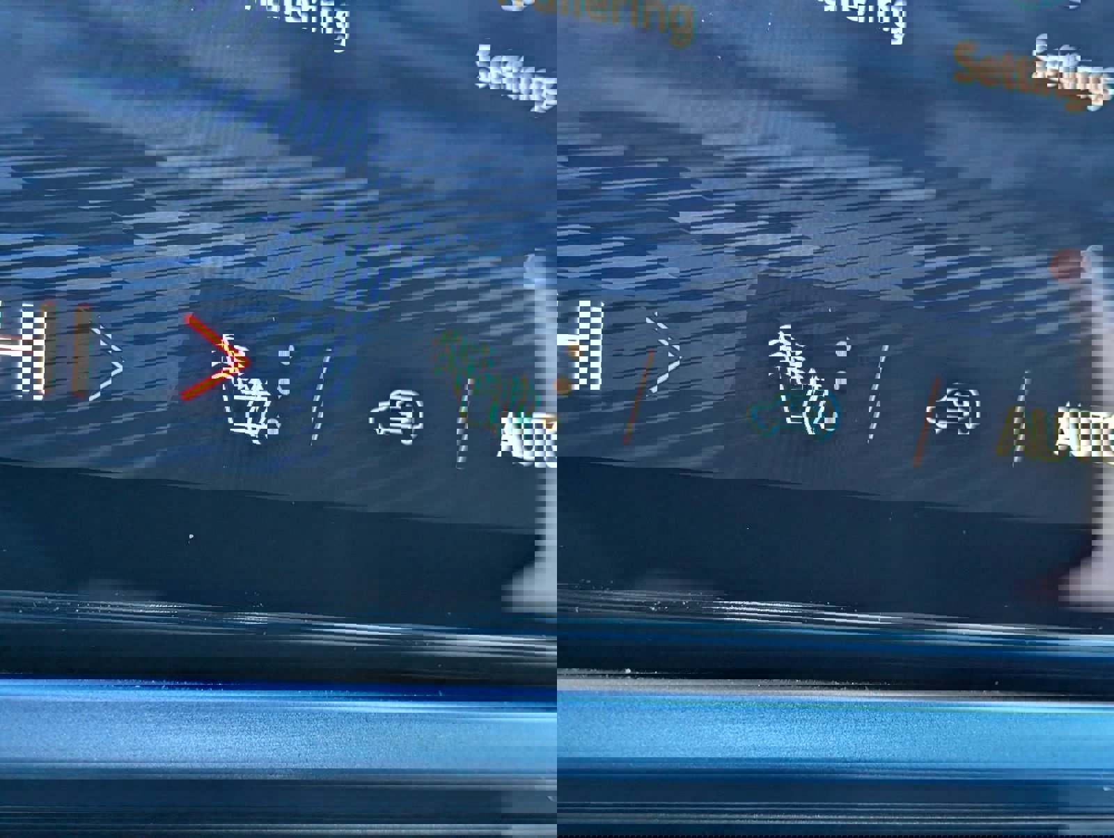 New 2026 Chevrolet Equinox EV LT image 15