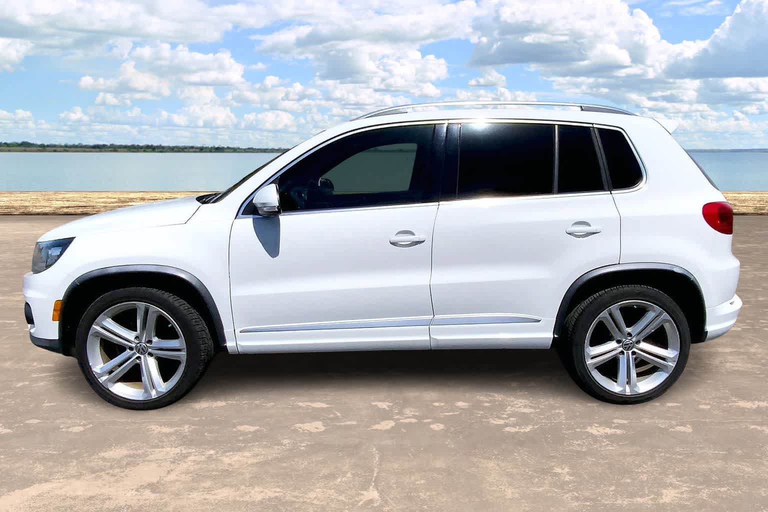 Used 2015 Volkswagen Tiguan R-Line FWD image 3