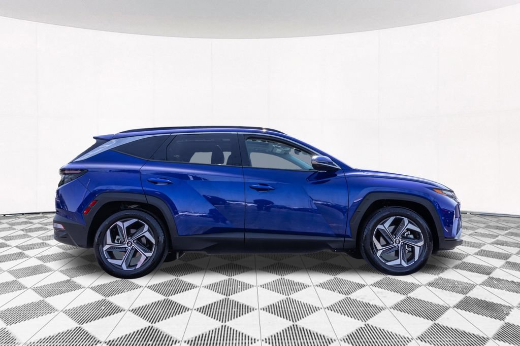 Used 2023 Hyundai Tucson Limited FWD image 11