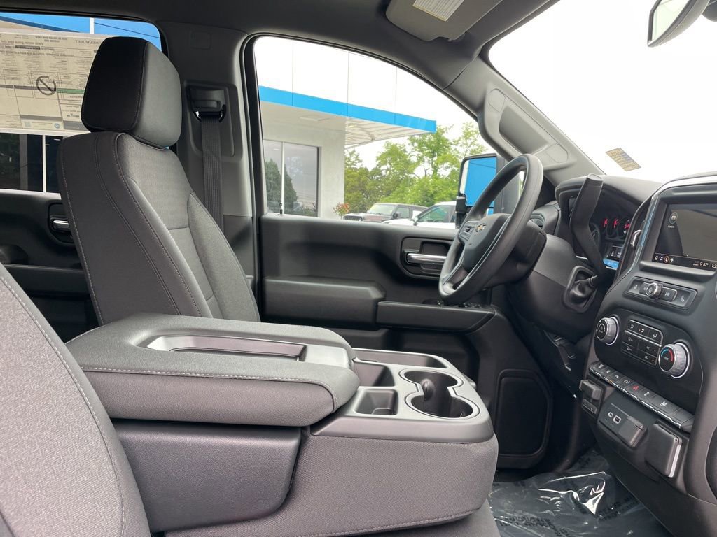 New 2026 Chevrolet Silverado 2500 Custom w/ Custom Value Package AWD/4WD image 23