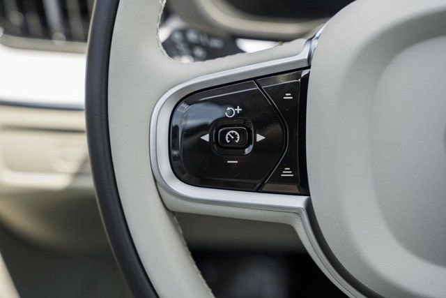 Used 2026 Volvo XC60 B5 Ultra w/ Protection Package Premier image 25
