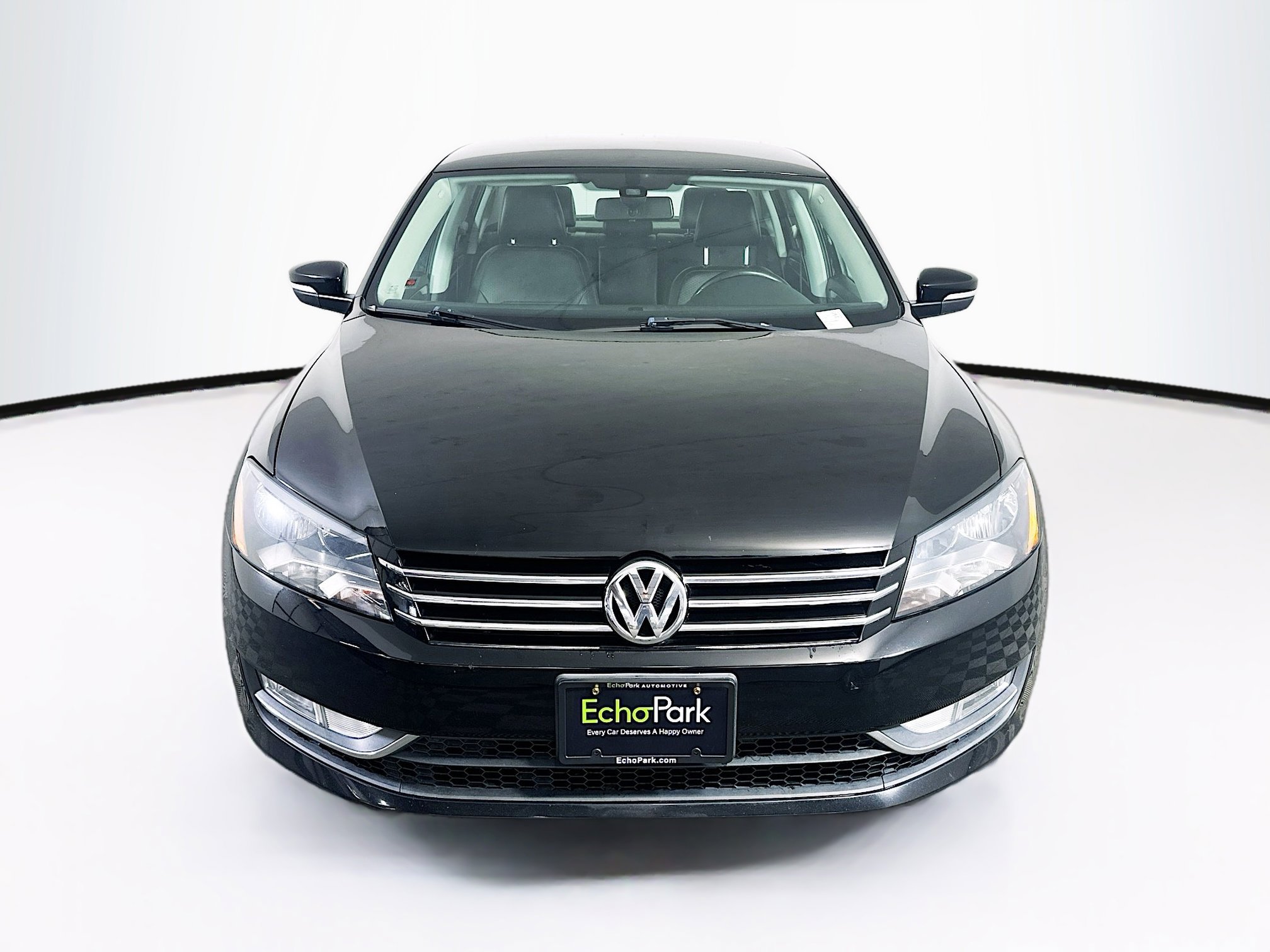 Used 2015 Volkswagen Passat 1.8T Limited Edition FWD image 2
