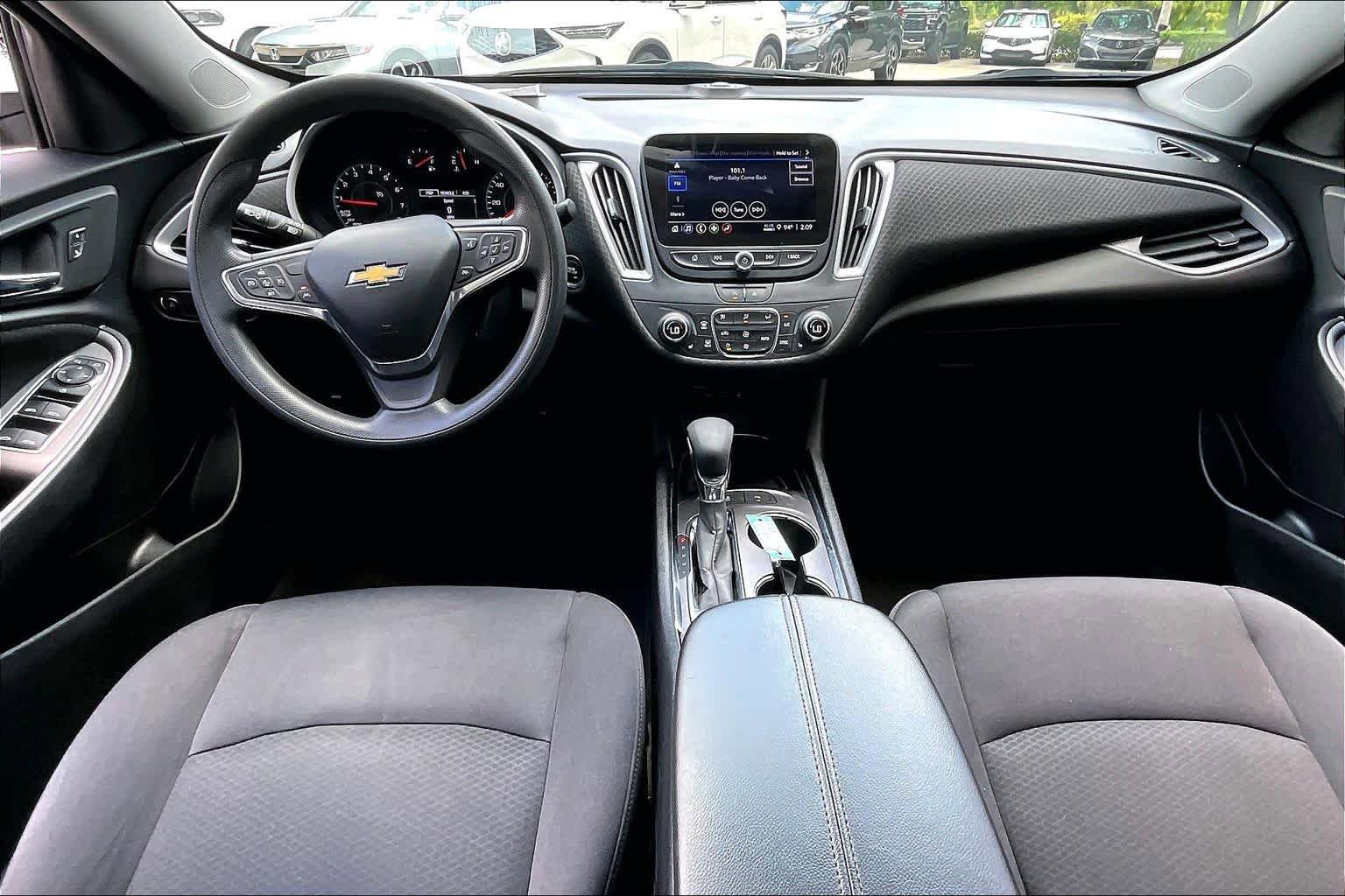 Used 2024 Chevrolet Malibu LT FWD image 15