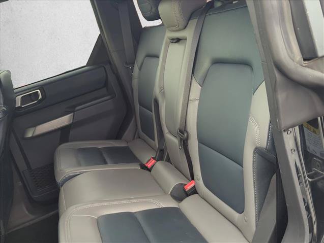 Used 2023 Ford Bronco Outer Banks w/ Sasquatch Package AWD/4WD image 17