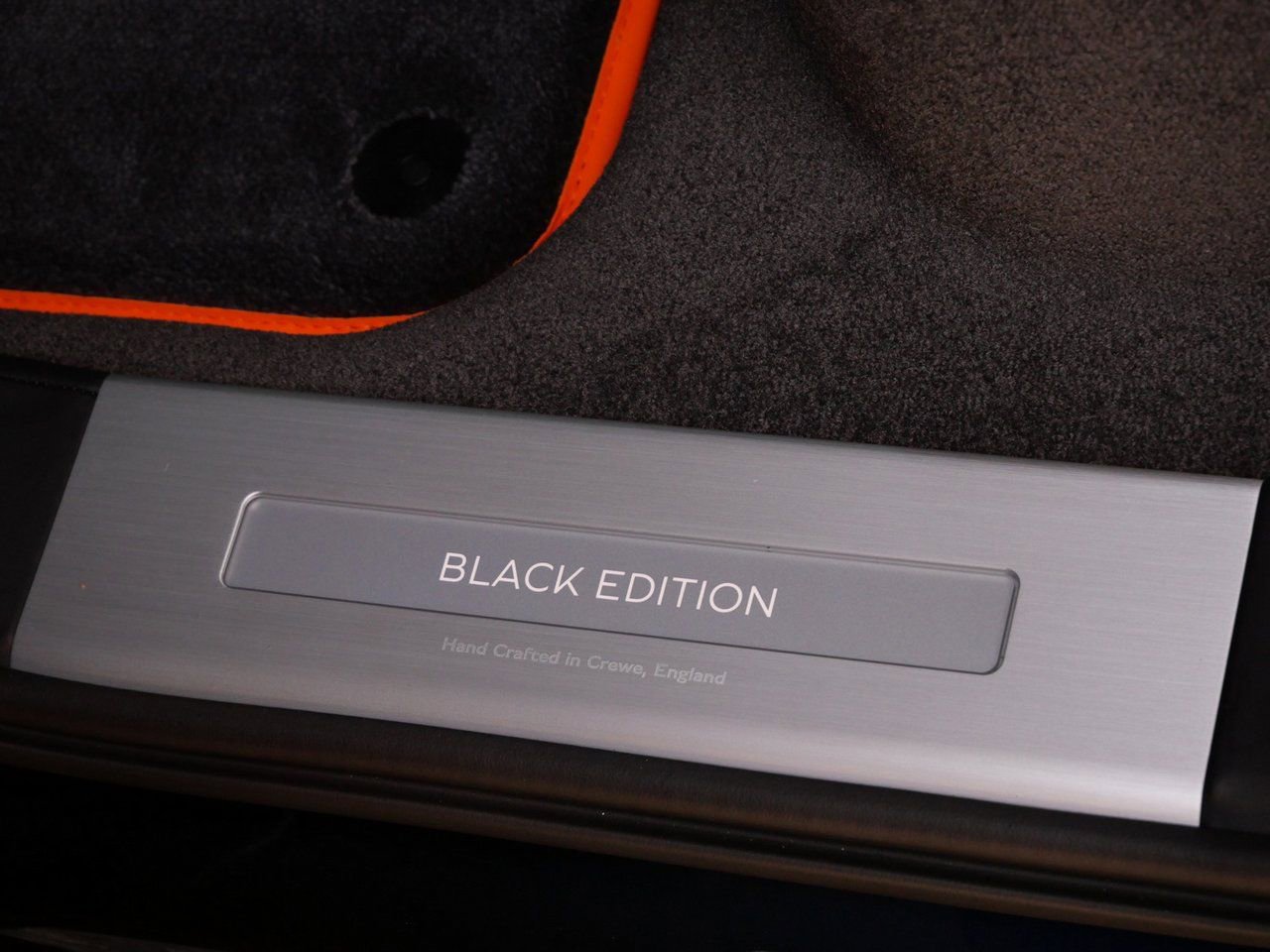 Used 2025 Bentley Bentayga AWD/4WD image 17