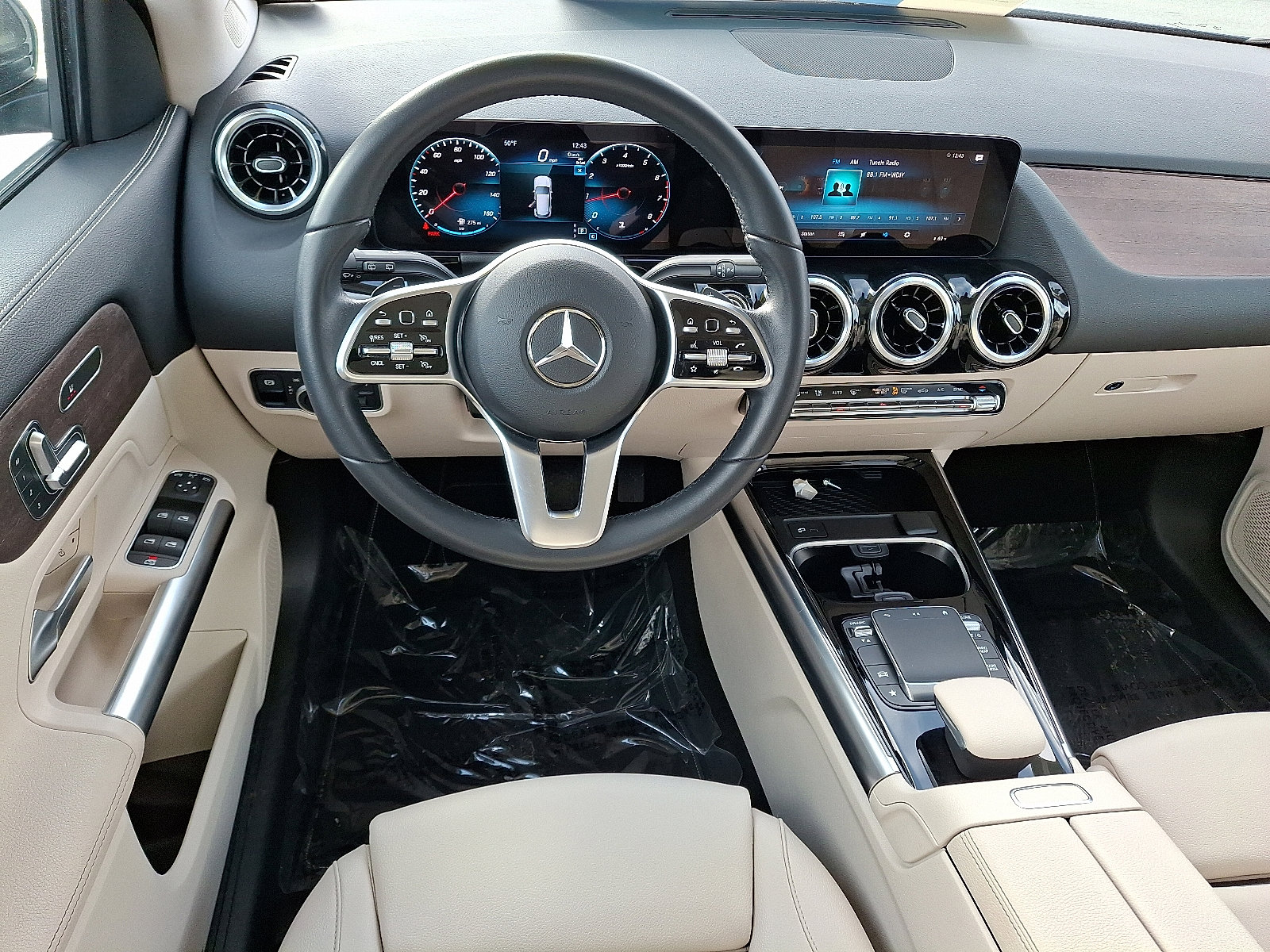 Used 2023 Mercedes-Benz GLA 250 4MATIC image 12