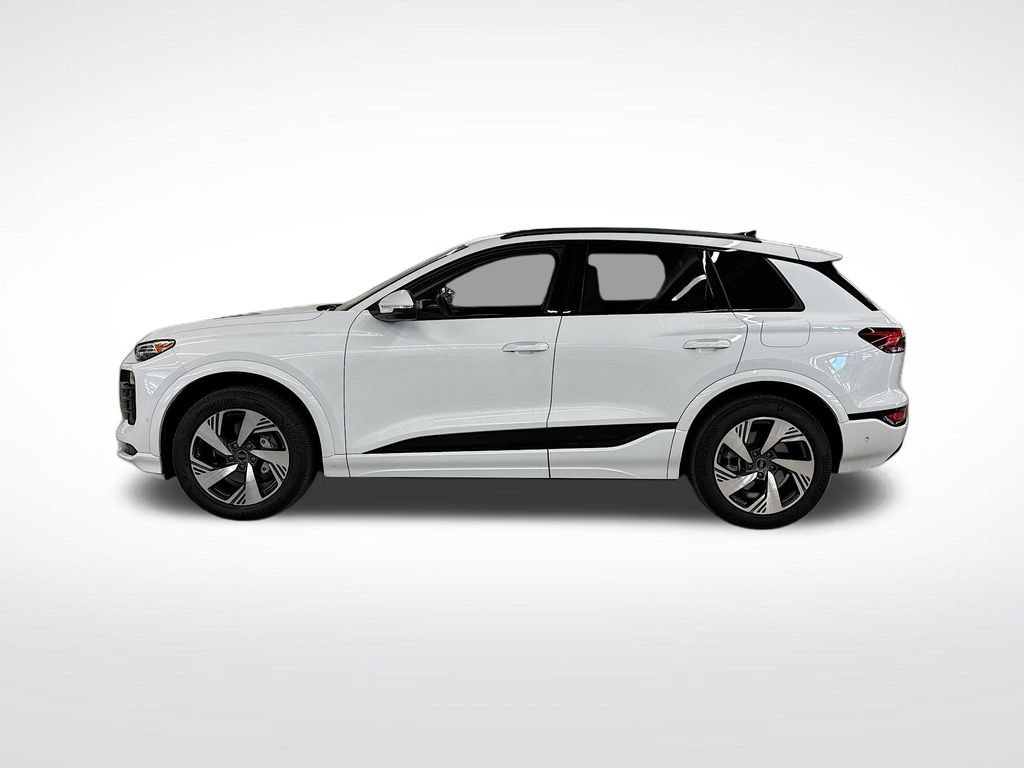 Used 2025 Audi Q6 e-tron Premium Plus w/ Premium Plus AWD/4WD image 2