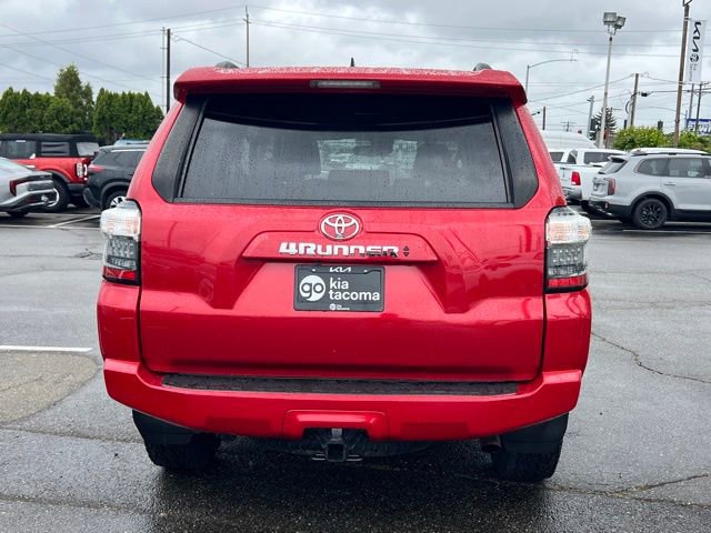 Used 2022 Toyota 4Runner SR5 AWD/4WD image 8