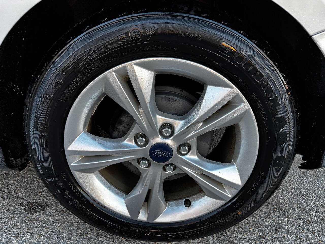 Used 2013 Ford Focus SE image 11