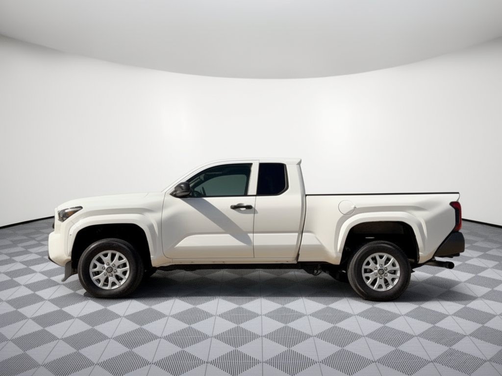 Used 2024 Toyota Tacoma SR RWD image 2