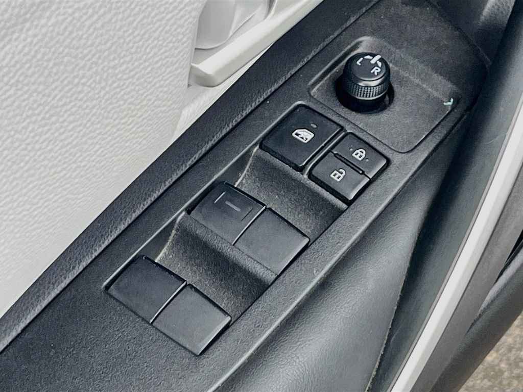 Used 2024 Toyota Corolla SE AWD/4WD image 18