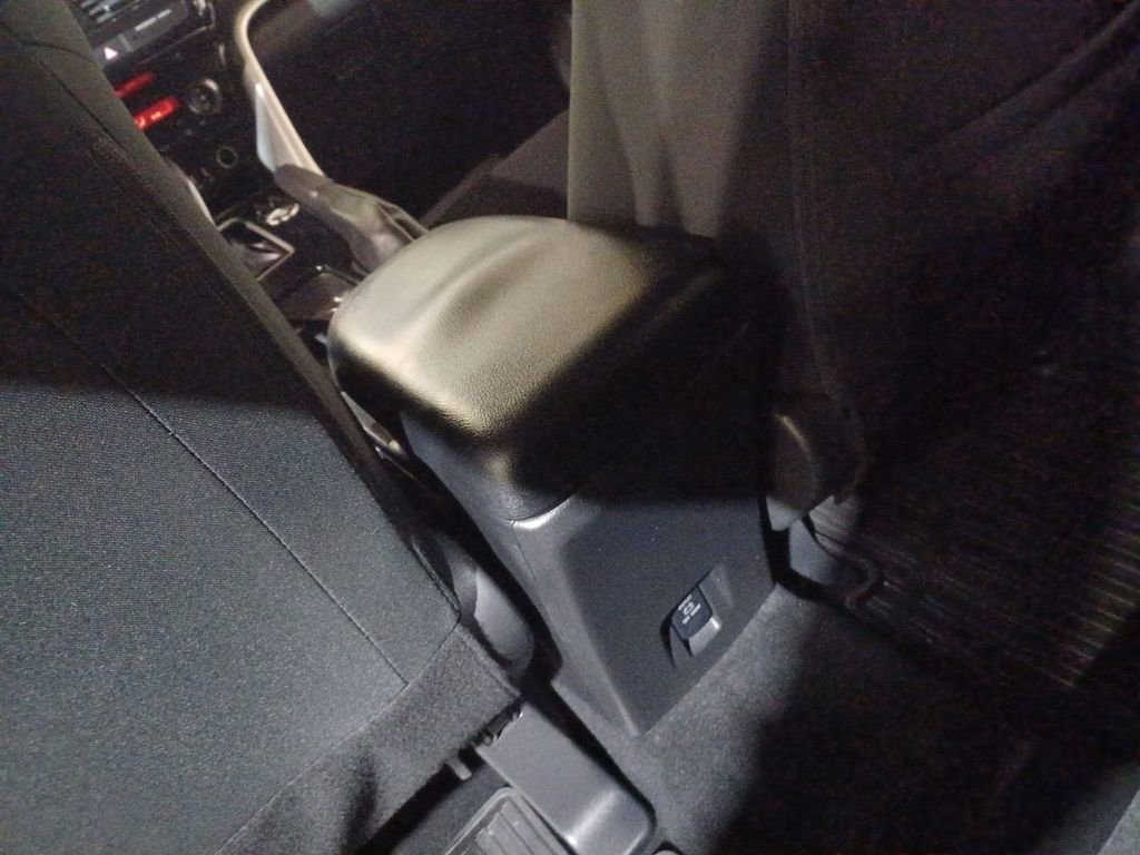 Used 2022 Mitsubishi Eclipse Cross LE image 20