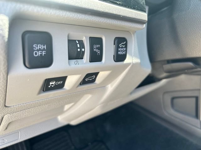 Used 2017 Subaru Forester 2.5i Limited AWD/4WD image 13
